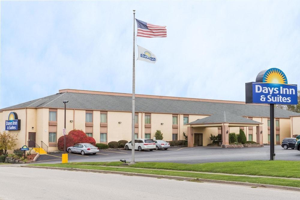 Quality Inn & Suites Bloomington I-55 And I-74 Luaran gambar