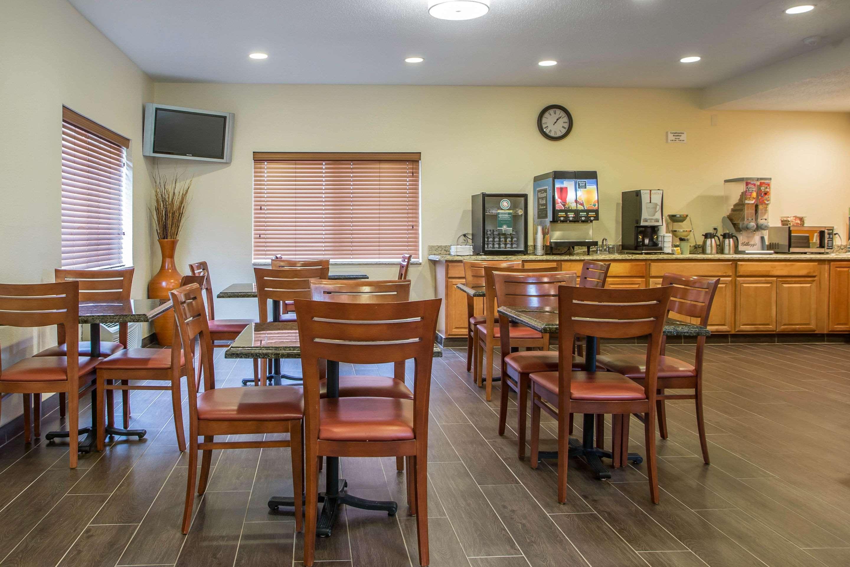 Quality Inn & Suites Bloomington I-55 And I-74 Luaran gambar
