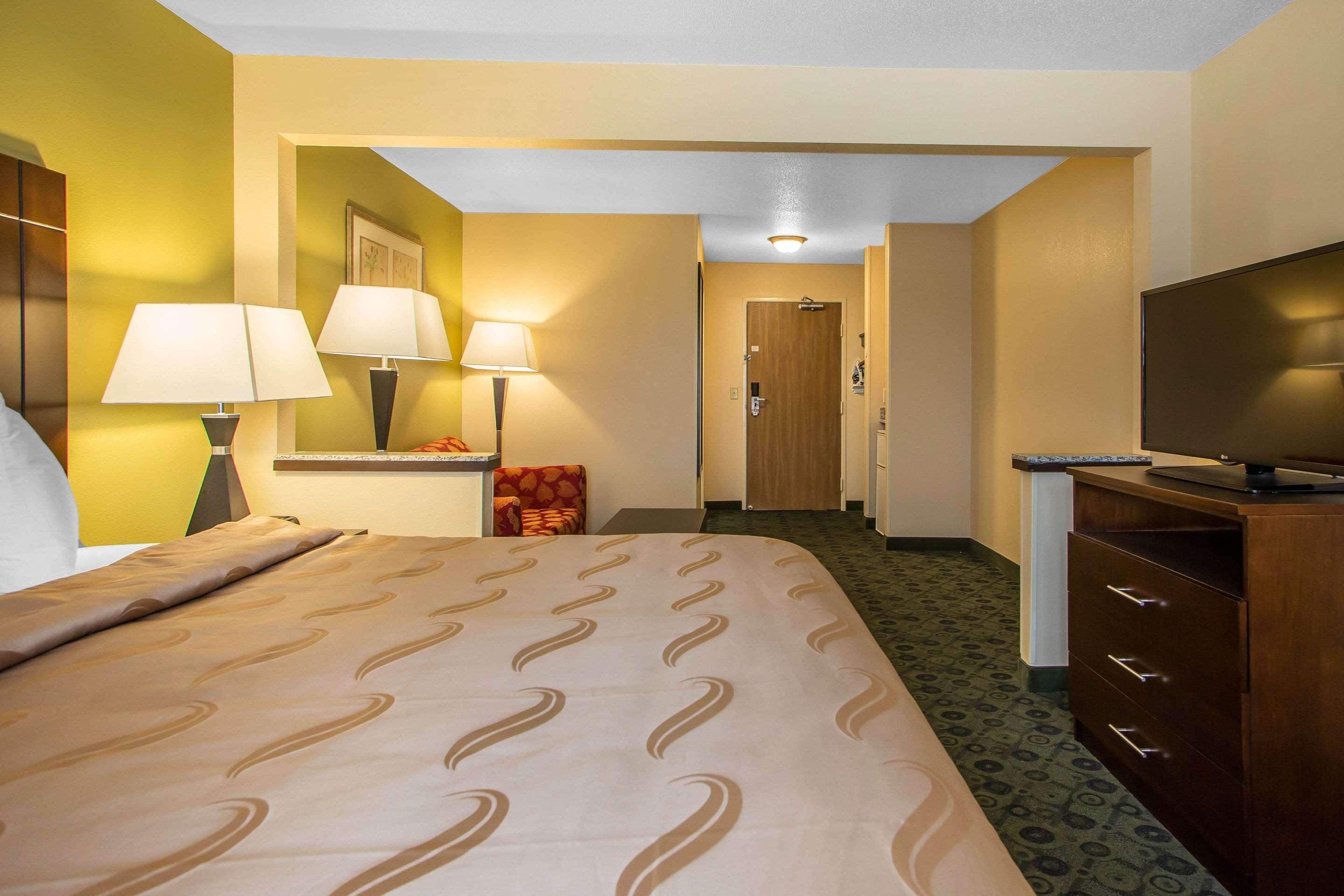 Quality Inn & Suites Bloomington I-55 And I-74 Luaran gambar
