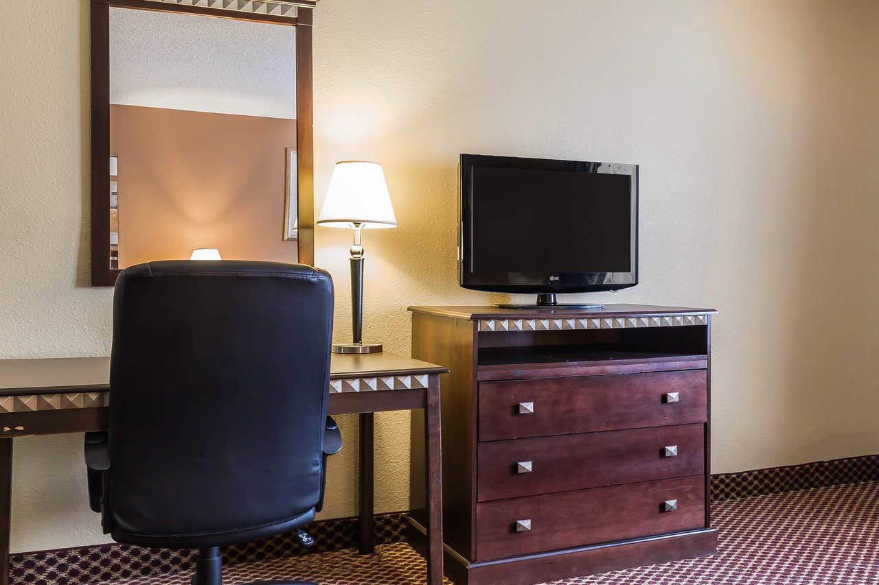 Quality Inn & Suites Bloomington I-55 And I-74 Luaran gambar