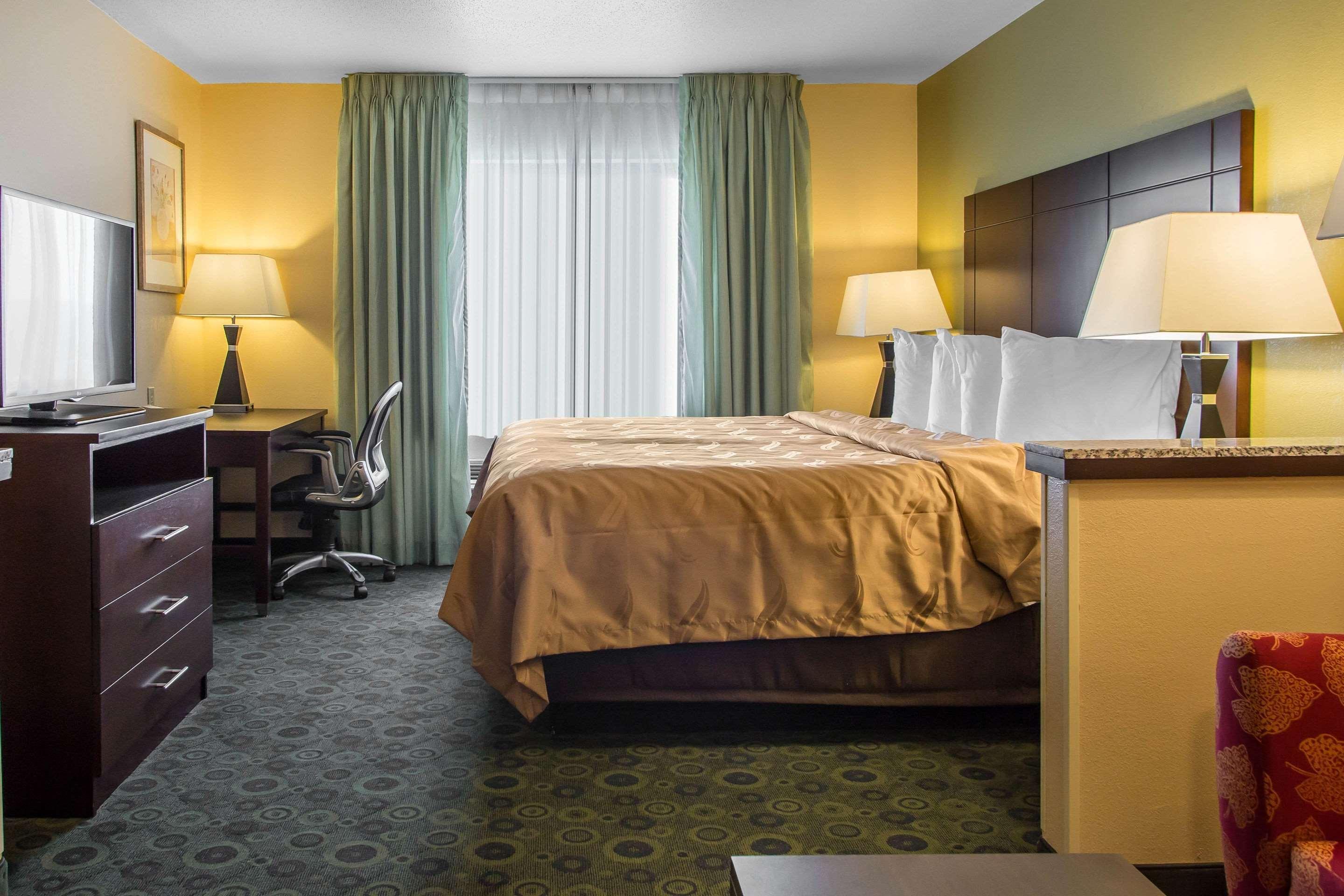 Quality Inn & Suites Bloomington I-55 And I-74 Luaran gambar