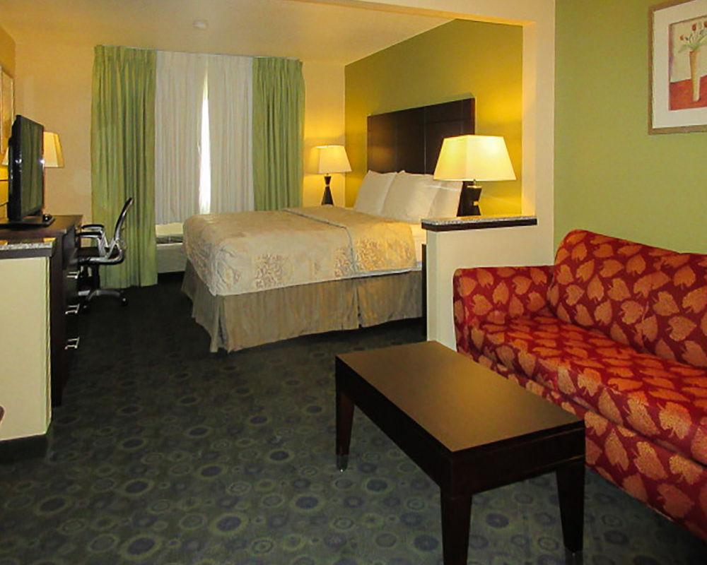 Quality Inn & Suites Bloomington I-55 And I-74 Luaran gambar