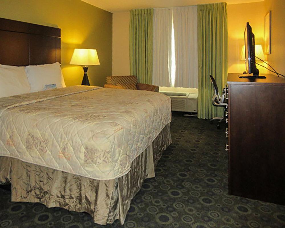 Quality Inn & Suites Bloomington I-55 And I-74 Luaran gambar
