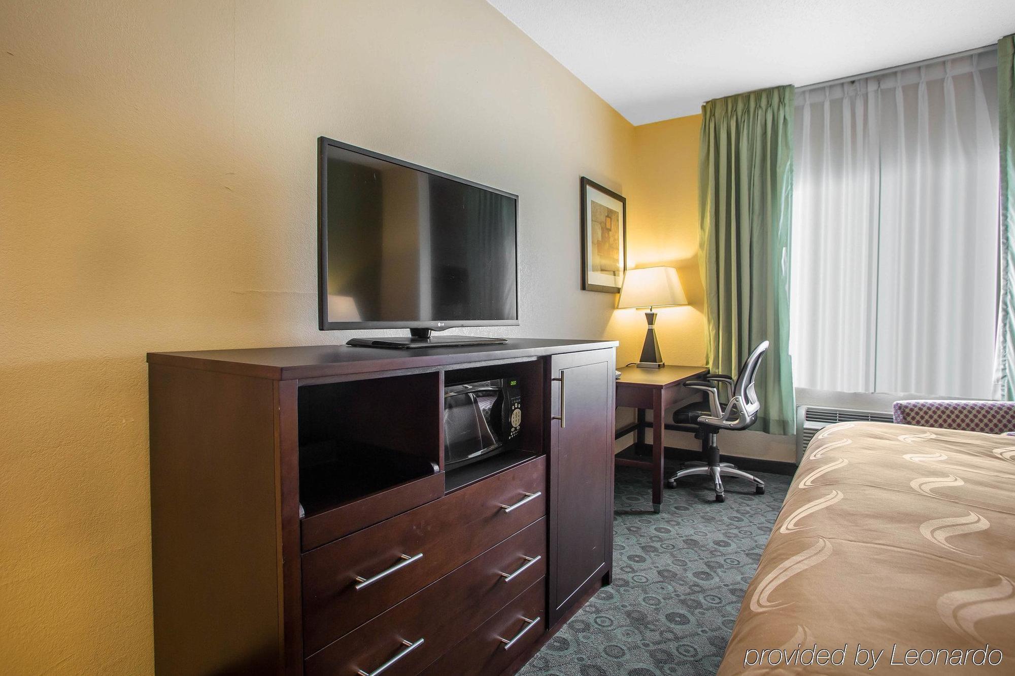 Quality Inn & Suites Bloomington I-55 And I-74 Luaran gambar